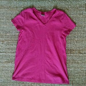 Maternity v neck tee